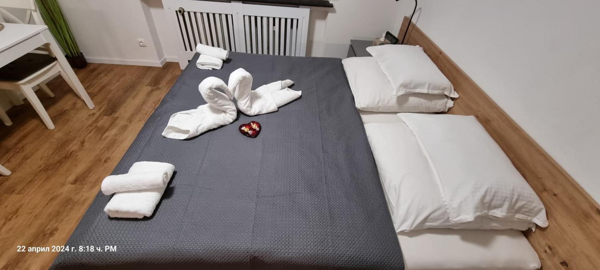 Studio Apartment Naehe S-Bahn Inklusive Parkplatz Oberesslingen Exterior photo